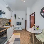 Ljube * 풀라